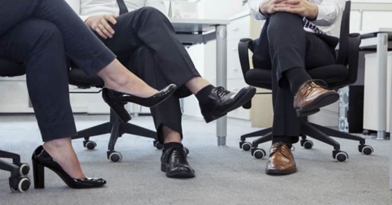 9 Comfortable Shoes to Wear in Your Office in 2022!