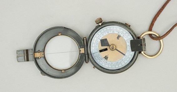 what is prismatic compass